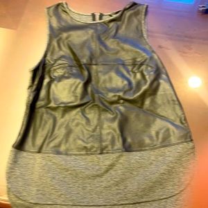 Banana Republic tank in small